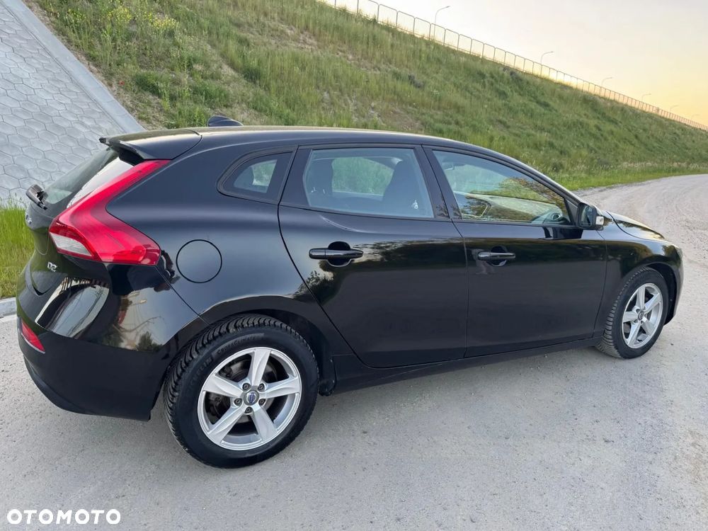 Volvo V40 D2 Momentum - 30