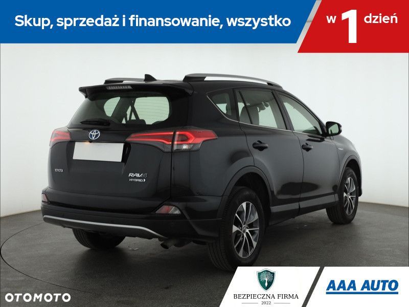 Toyota RAV4 - 7
