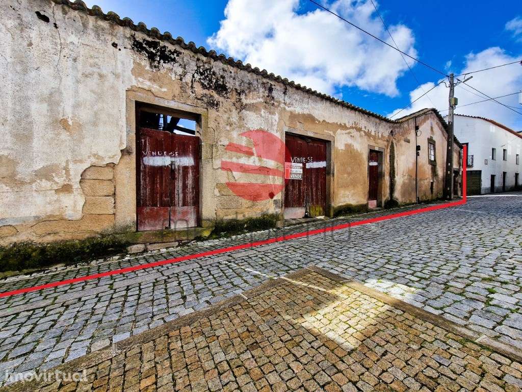 MORADIA T7 C/ QUINTAL - Grande imagem: 3/10