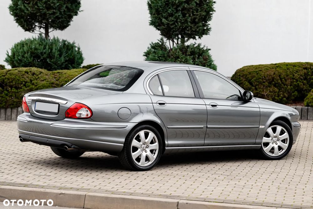 Jaguar X-Type - 10