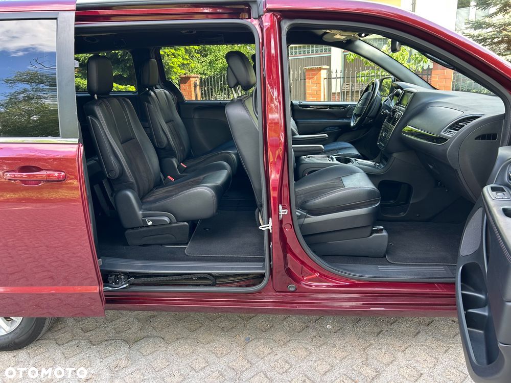Dodge Grand Caravan ver-3-6-r-t - 5