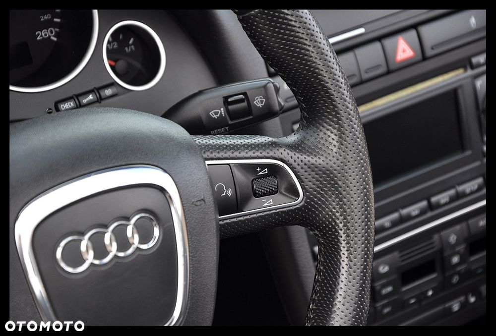 Audi A4 Cabrio 1.8T - 31