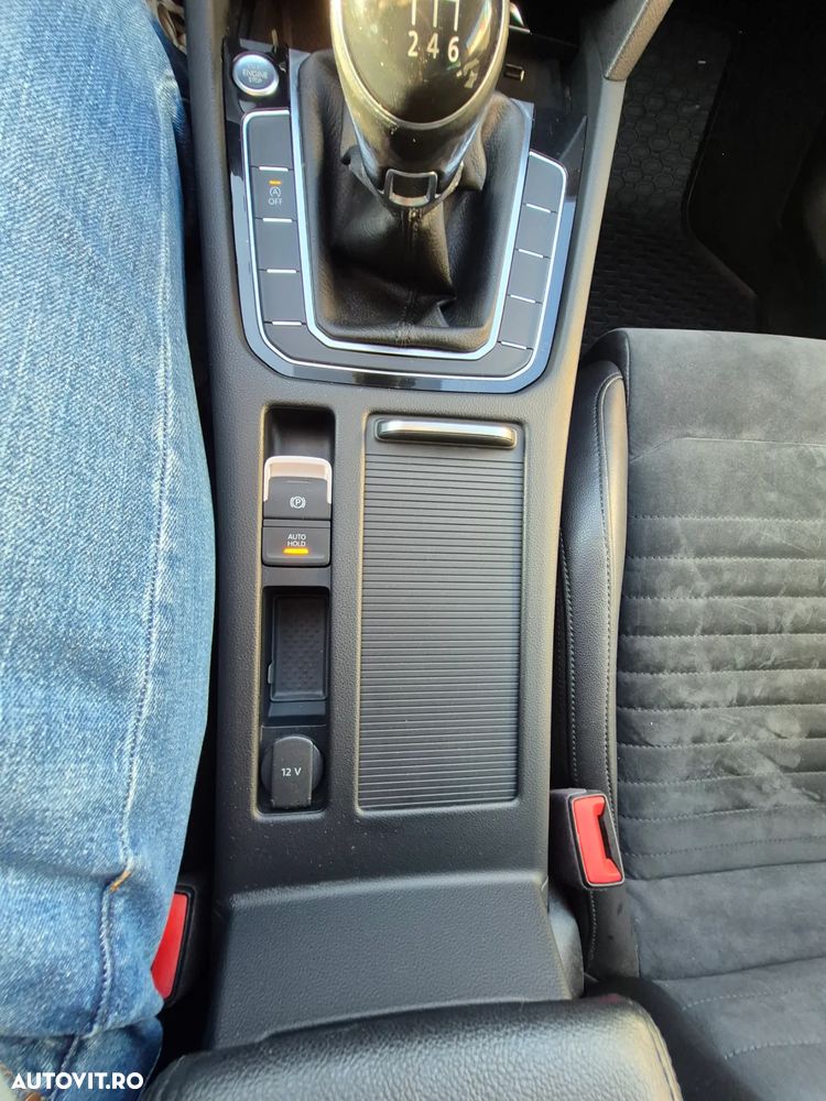 Volkswagen Passat Variant 2.0 TDI Highline - 20