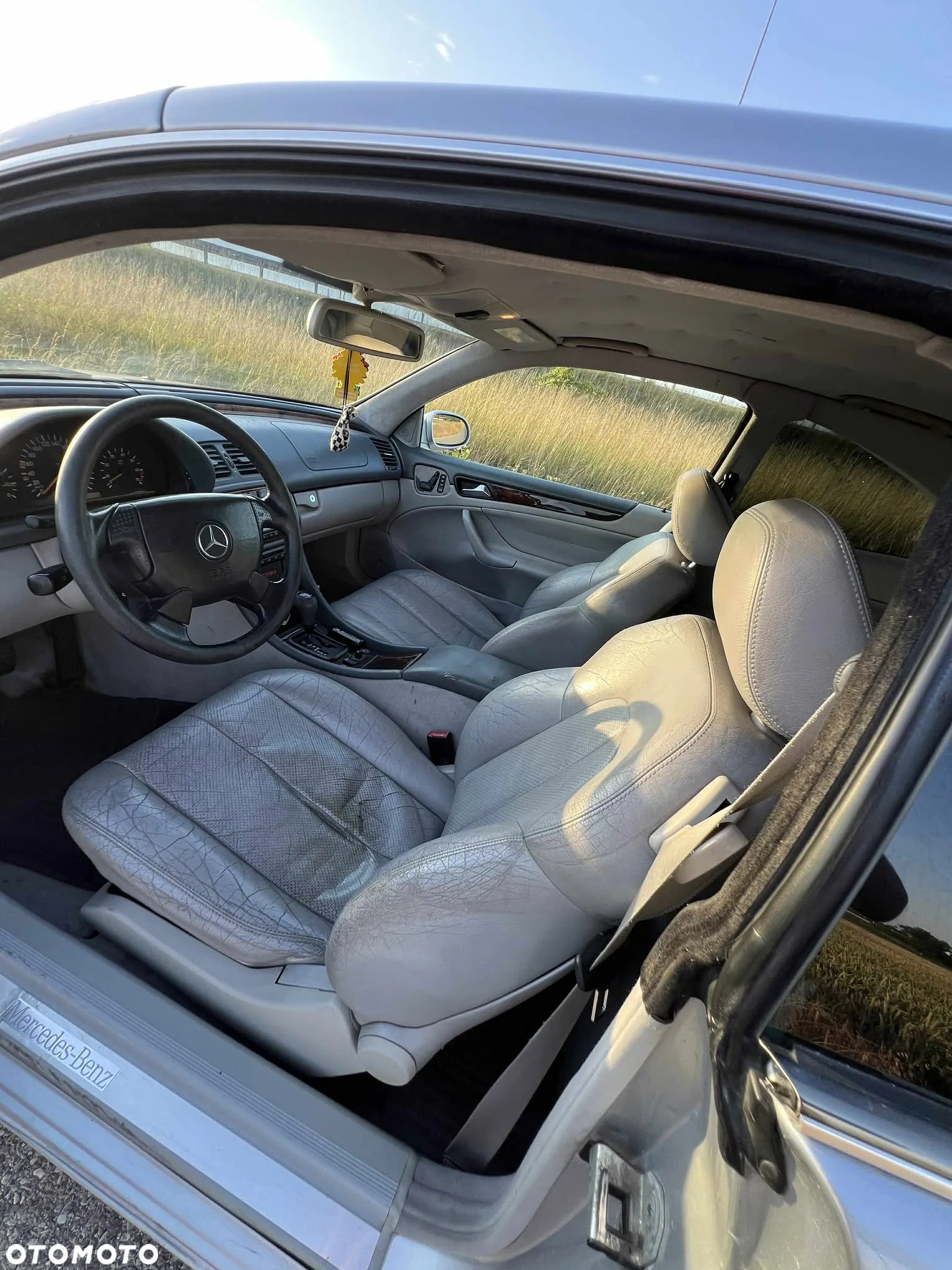 Mercedes-Benz CLK 320 - 10