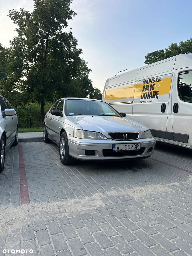 Honda Accord 1.8i S - 2
