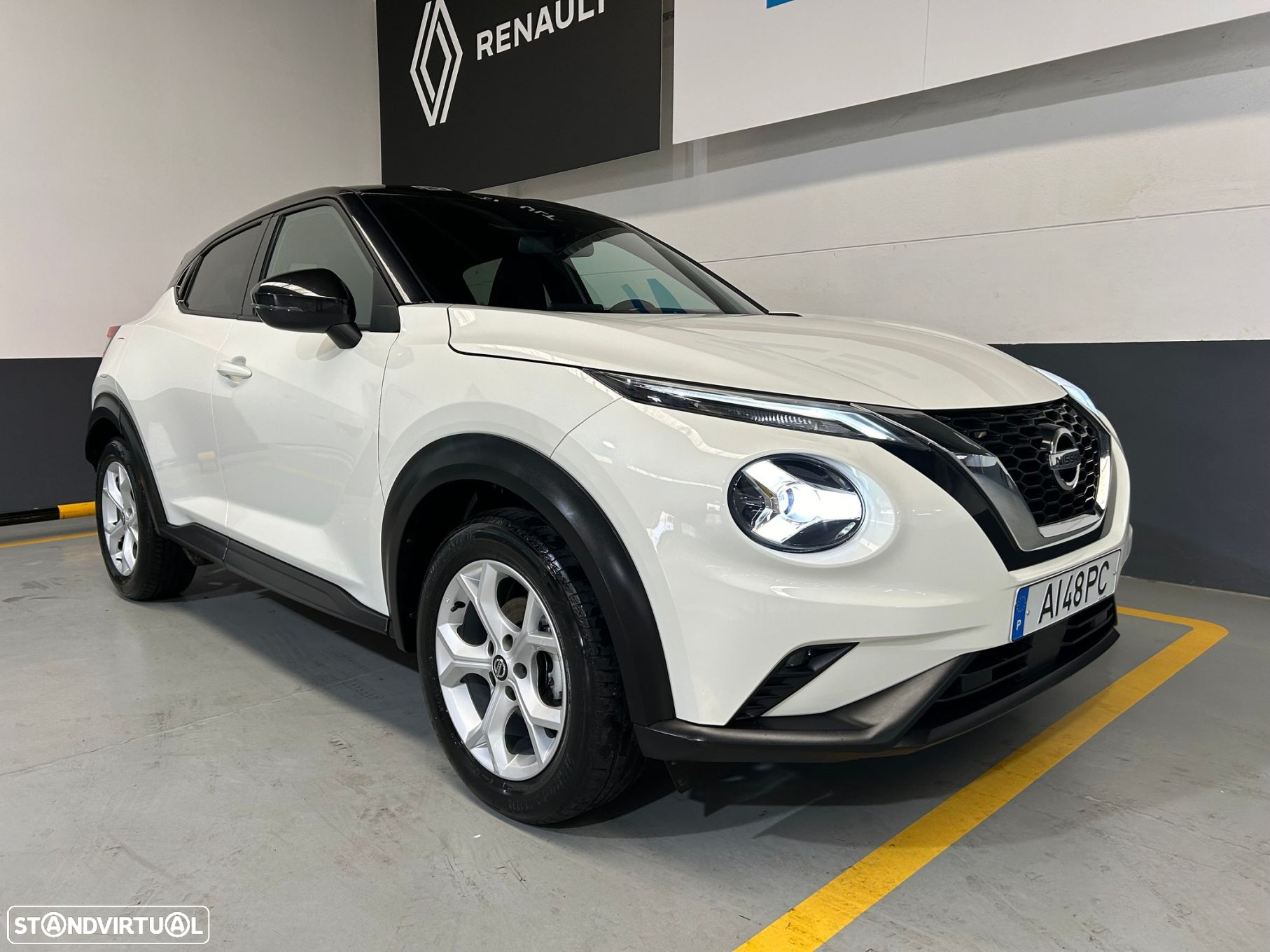 Nissan Juke 1.0 DIG-T N-Connecta - 2