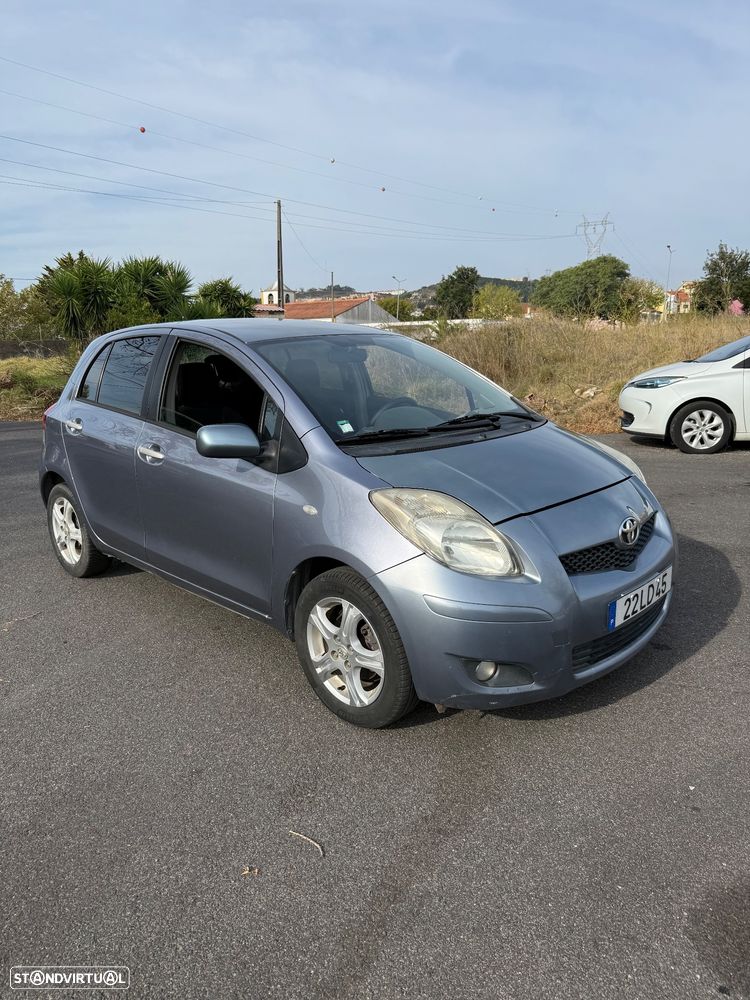 Toyota Yaris 1.0 VVT-i Sol High Pack VSC+TRC - 2