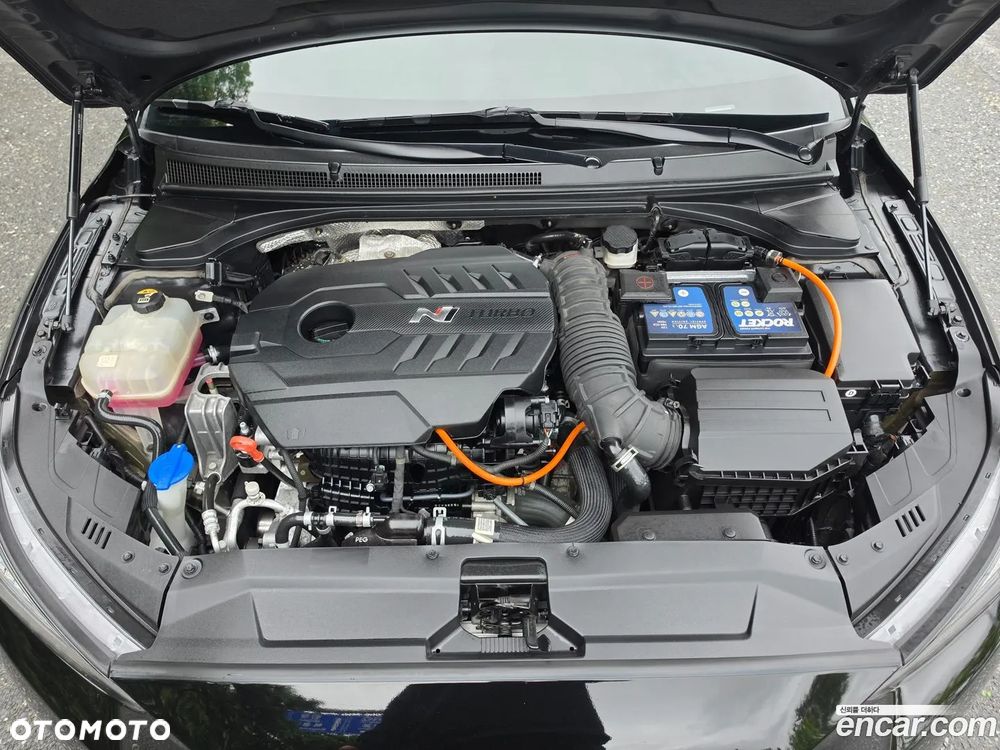 Hyundai Veloster - 9
