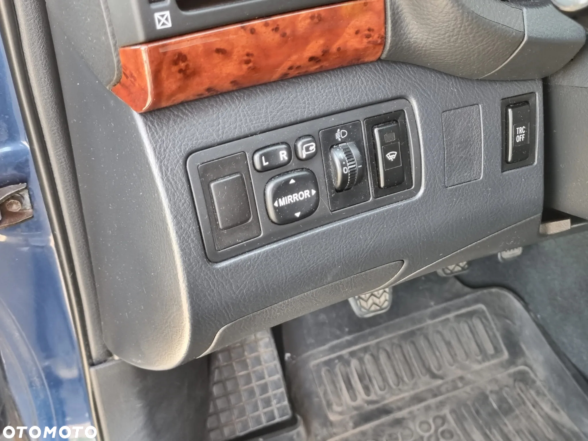 Toyota Avensis - 13