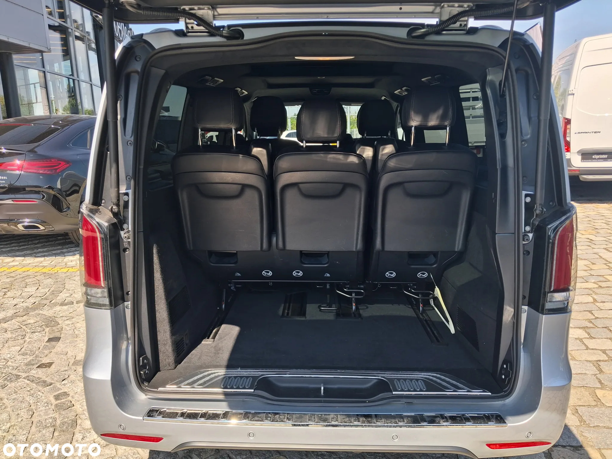 Mercedes-Benz Klasa V 300 d 4-Matic 9G-Tronic Exclusive (d³ugi) - 14