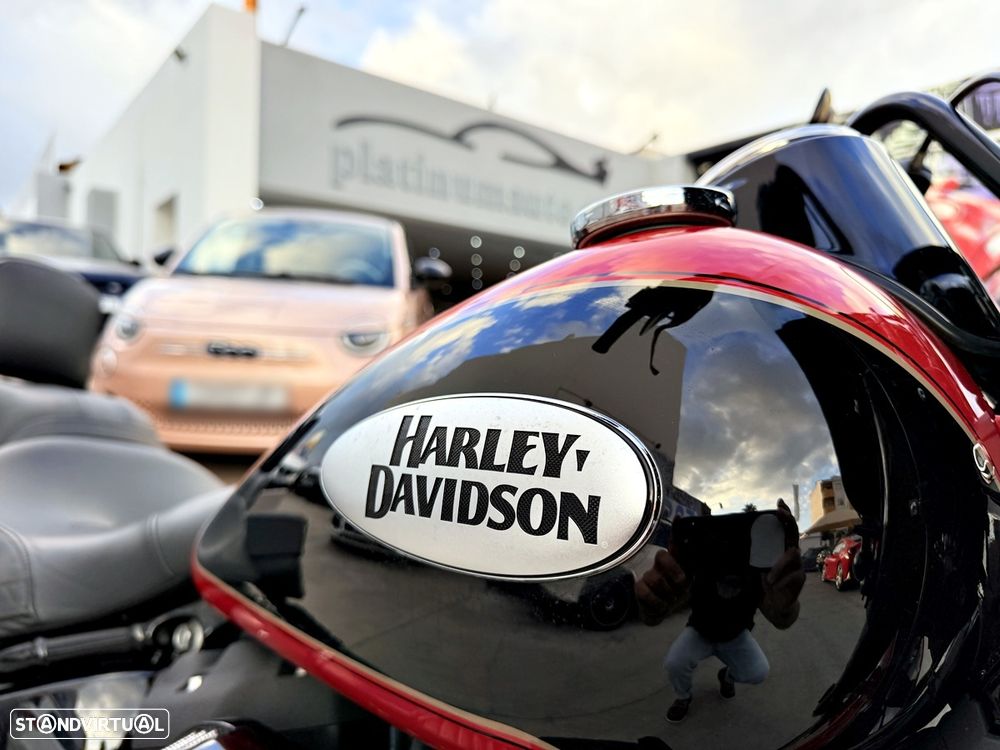 Harley-Davidson Heritage Softail Classic - 23