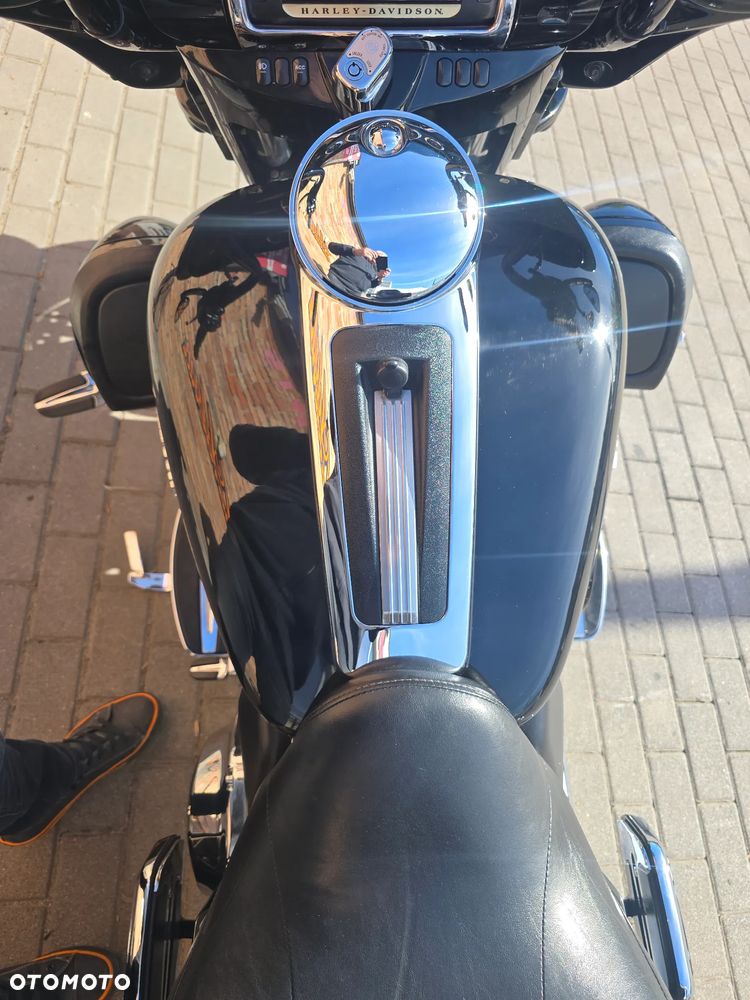Harley-Davidson Touring Ultra Limited - 11