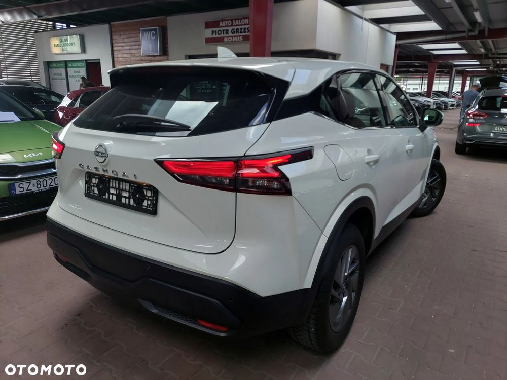 Nissan Qashqai 1.3 DIG-T mHEV N-Connecta Xtronic - 10
