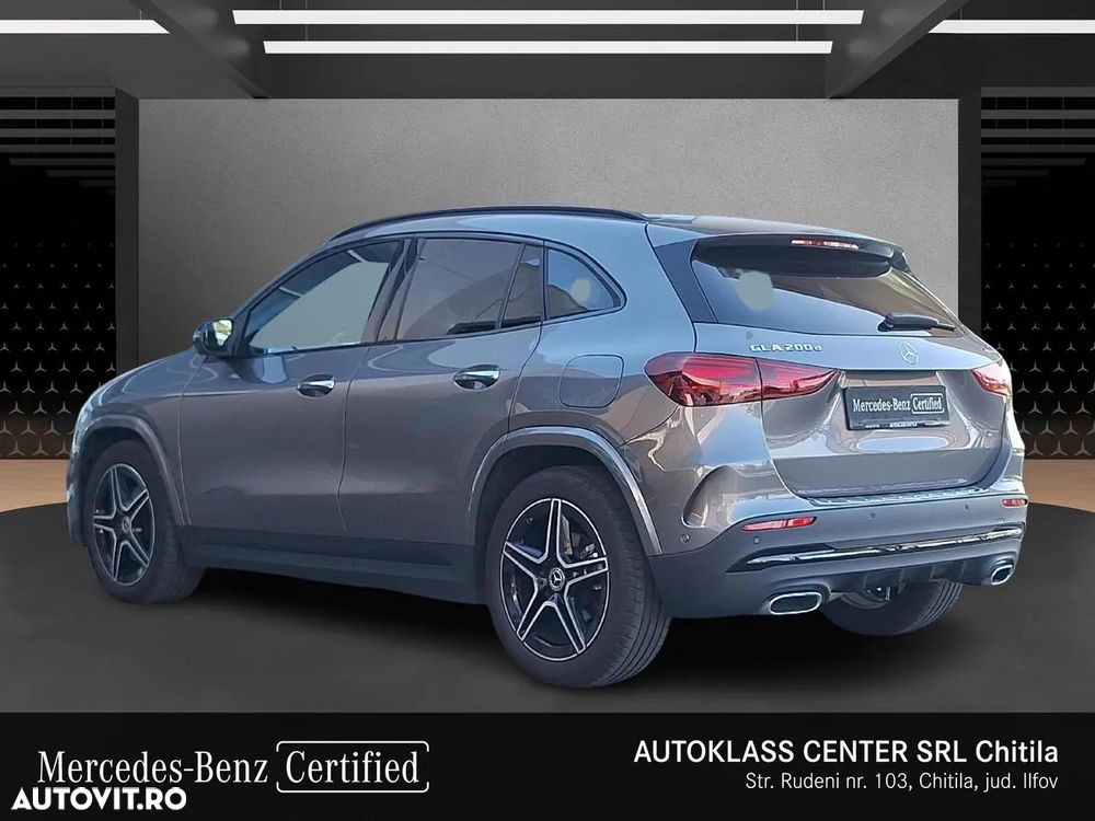 Mercedes-Benz GLA 200 d 4MATIC Aut. - 4