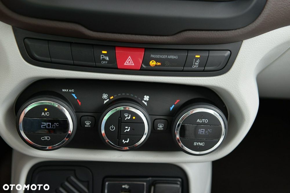 Jeep Renegade 1.4 MultiAir Limited - 20