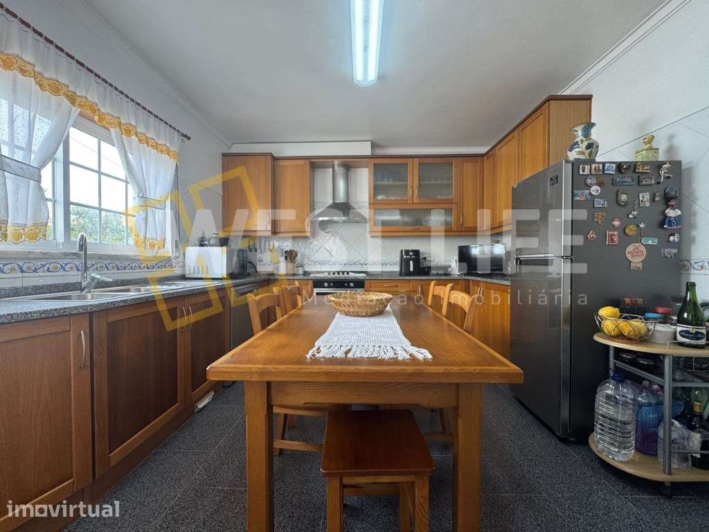 Moradia T4 com Vista MAR e SERRA Localização Privilegiada a 2 km da... - Grande imagem: 3/29