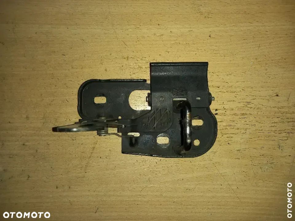 Zamek maski Volkswagen Golf V Plus 1T0823480A - 1