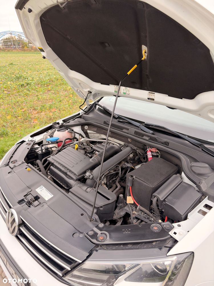 Volkswagen Jetta - 40