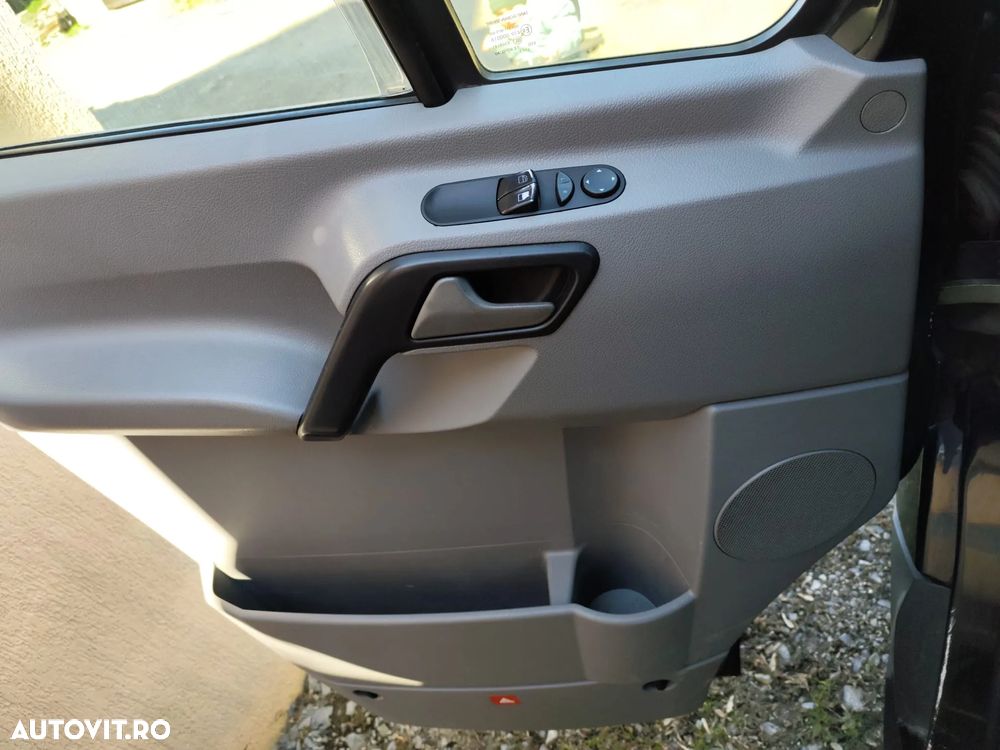 Mercedes-Benz Sprinter - 10
