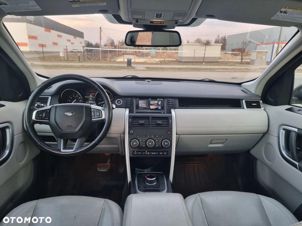 Land Rover Discovery Sport 2.0 Si4 HSE - 14