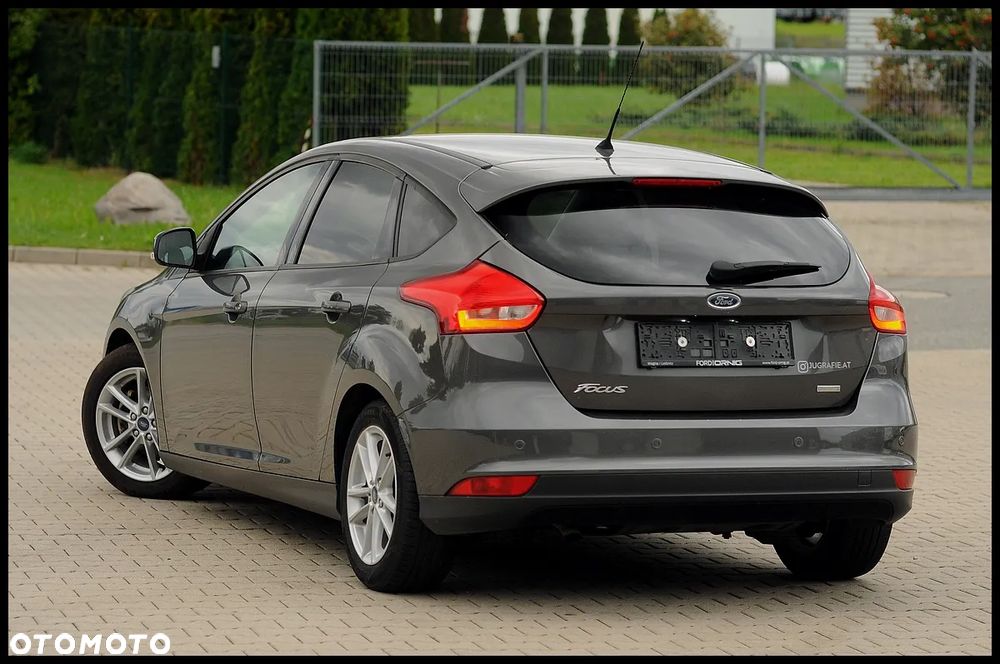 Ford Focus - 21