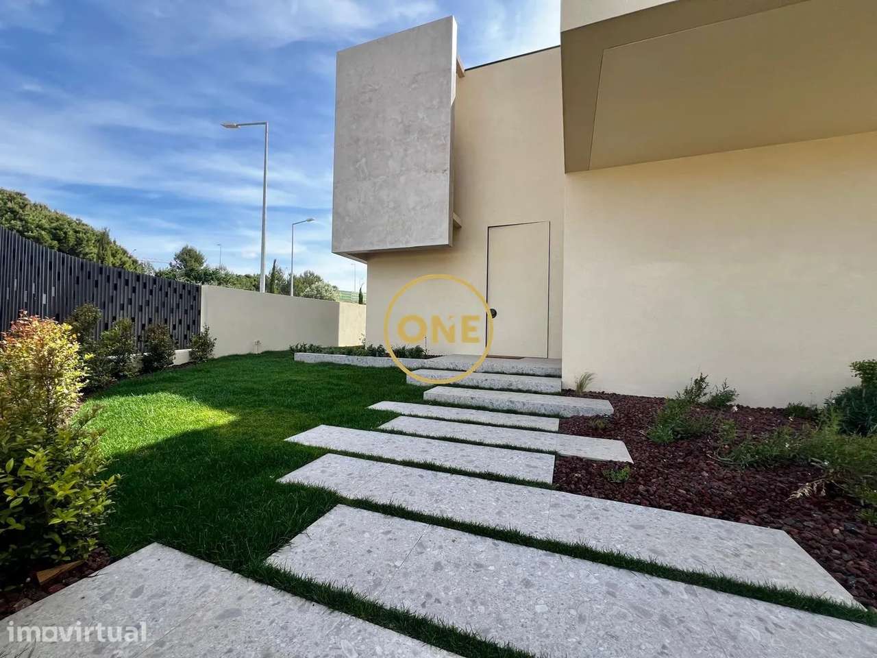 Moradia T5 com piscina, contemporânea e sofisticada em Cascais - Birre - Grande imagem: 2/29