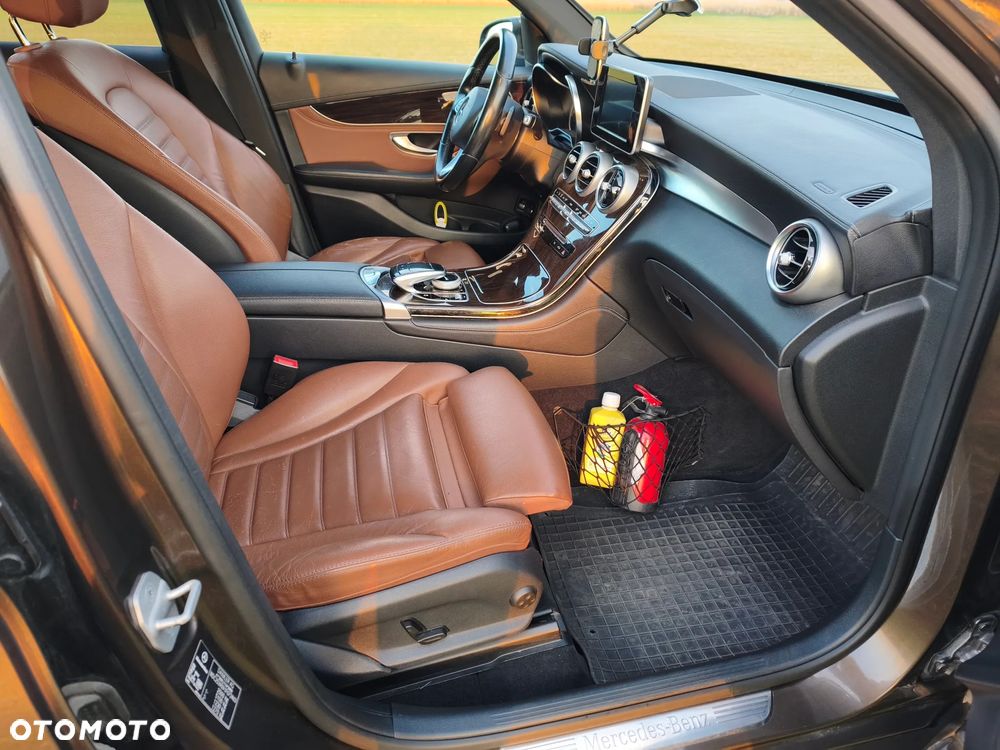 Mercedes-Benz GLC 250 d 4-Matic - 12