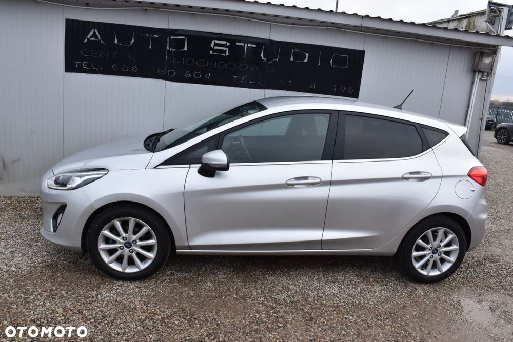 Ford Fiesta 1.0 EcoBoost S&S TITANIUM X - 31