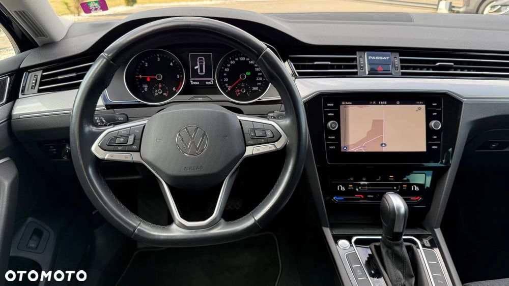 Volkswagen Passat 2.0 TDI SCR DSG Business - 23