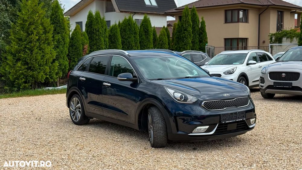 Kia Niro 1.6 GDI 2WD Aut. Vision - 2