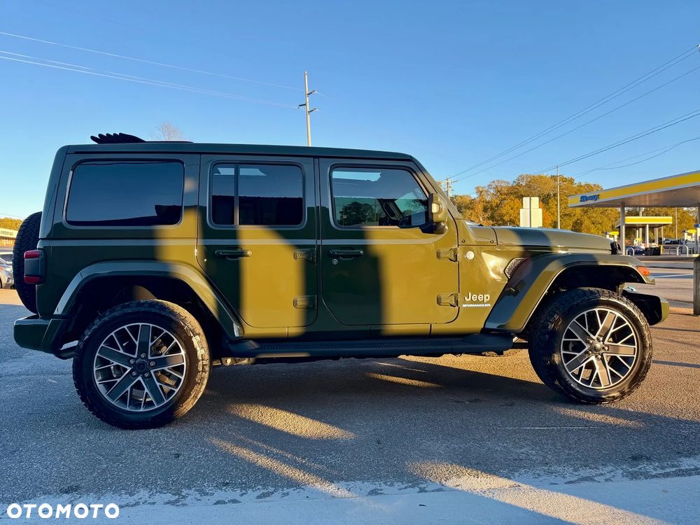 Jeep Wrangler - 4