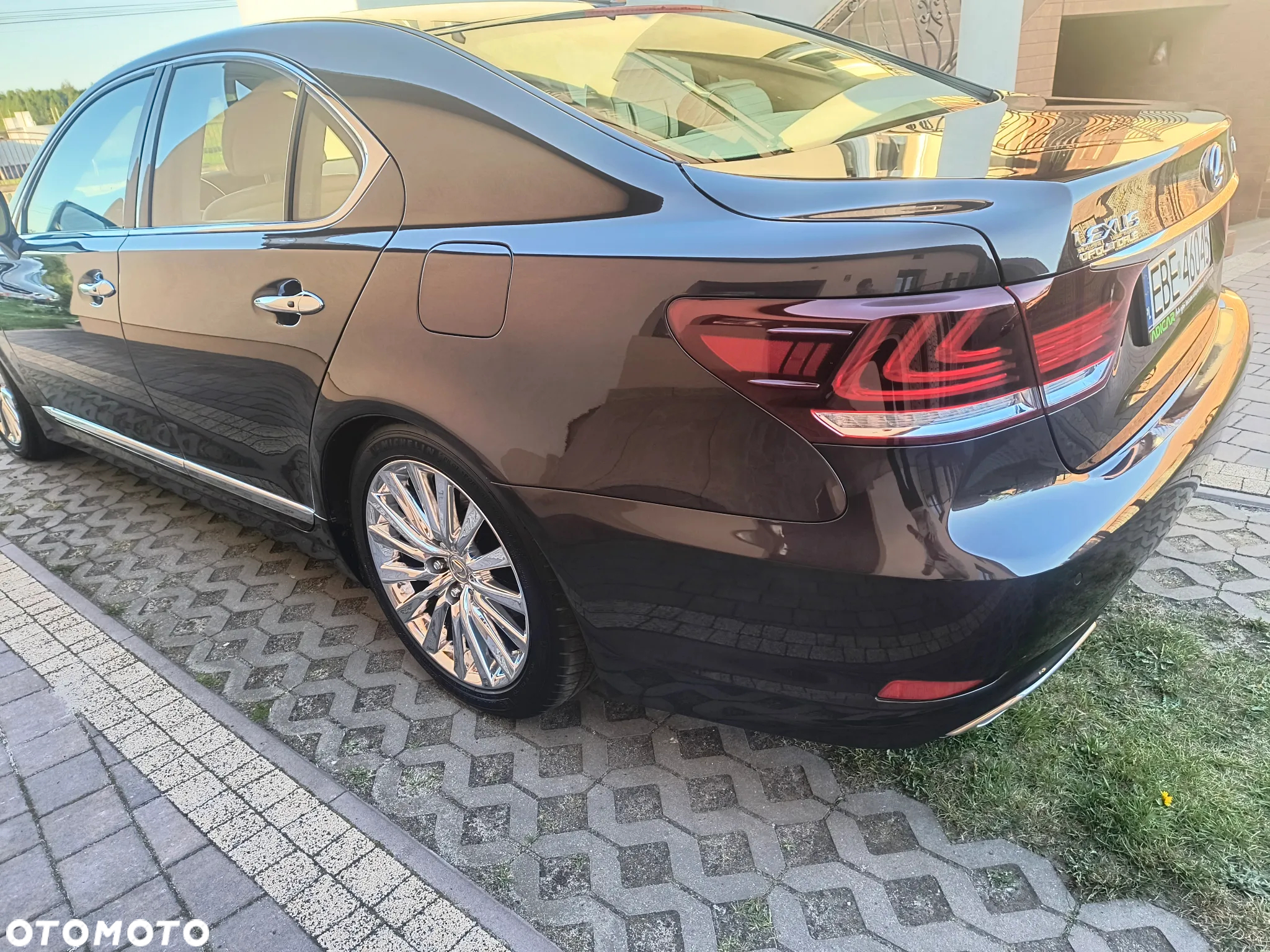 Lexus LS 460 Elite - 3