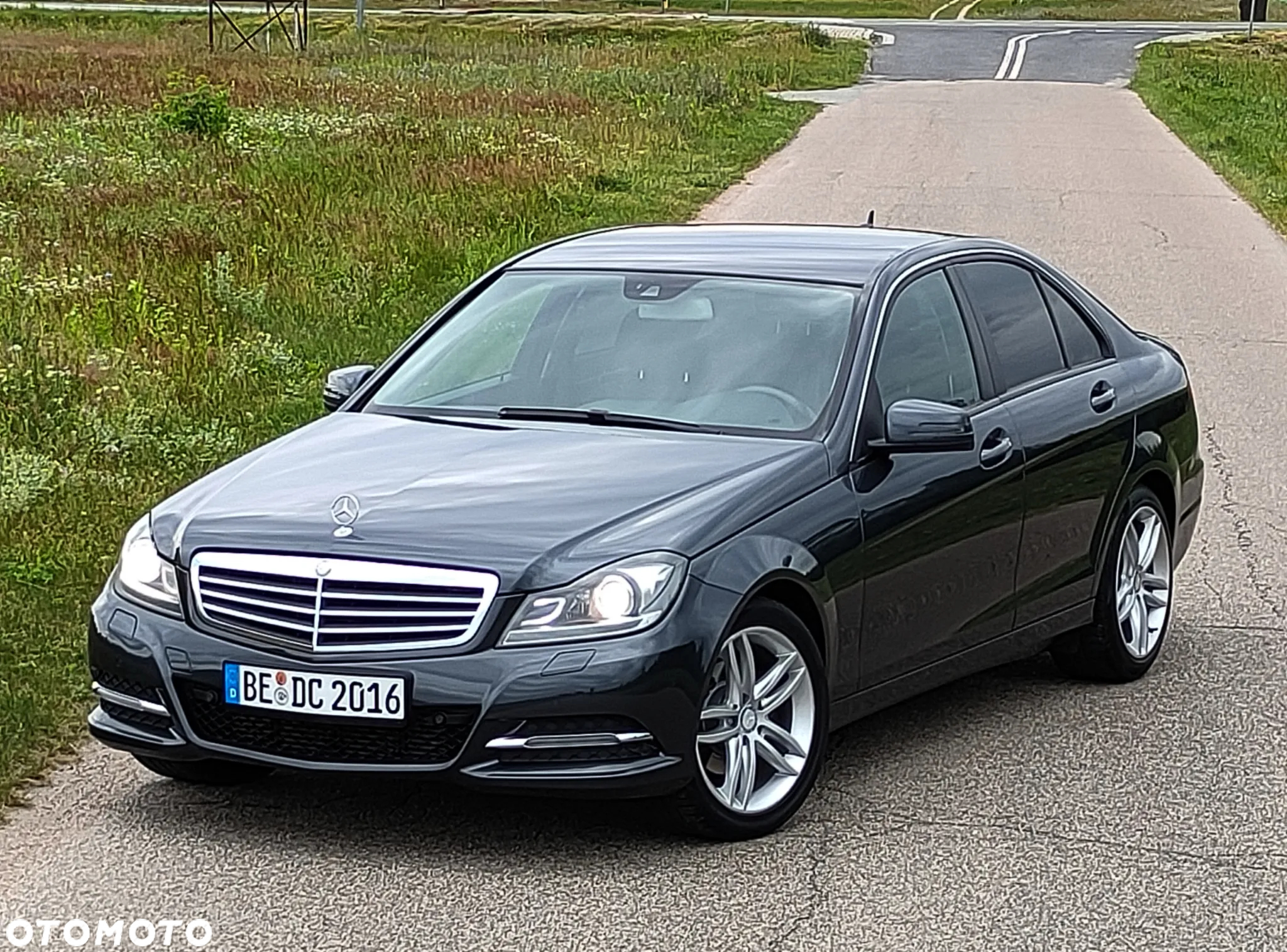 Mercedes-Benz Klasa C 250 CGI BlueEff Avantgarde - 2