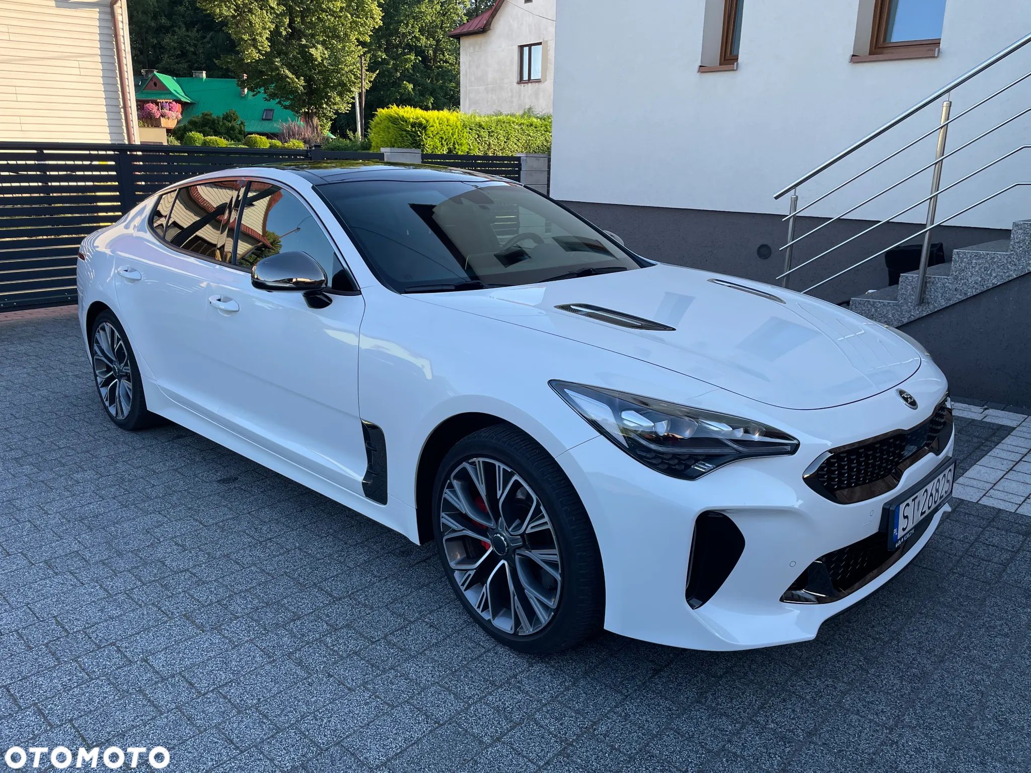 Kia Stinger 2.0 T-GDI GT Line - 1