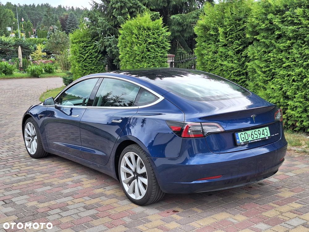 Tesla Model 3 Langstreckenbatterie Allradantrieb Dual Motor - 5