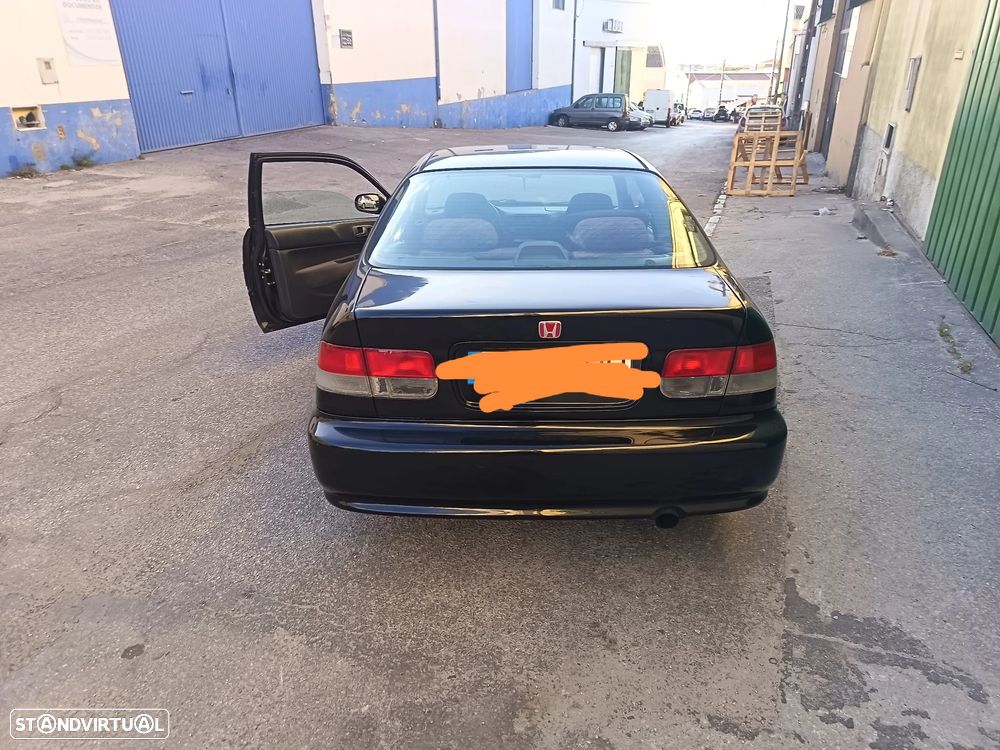 Honda Civic 1.6 ESi - 10