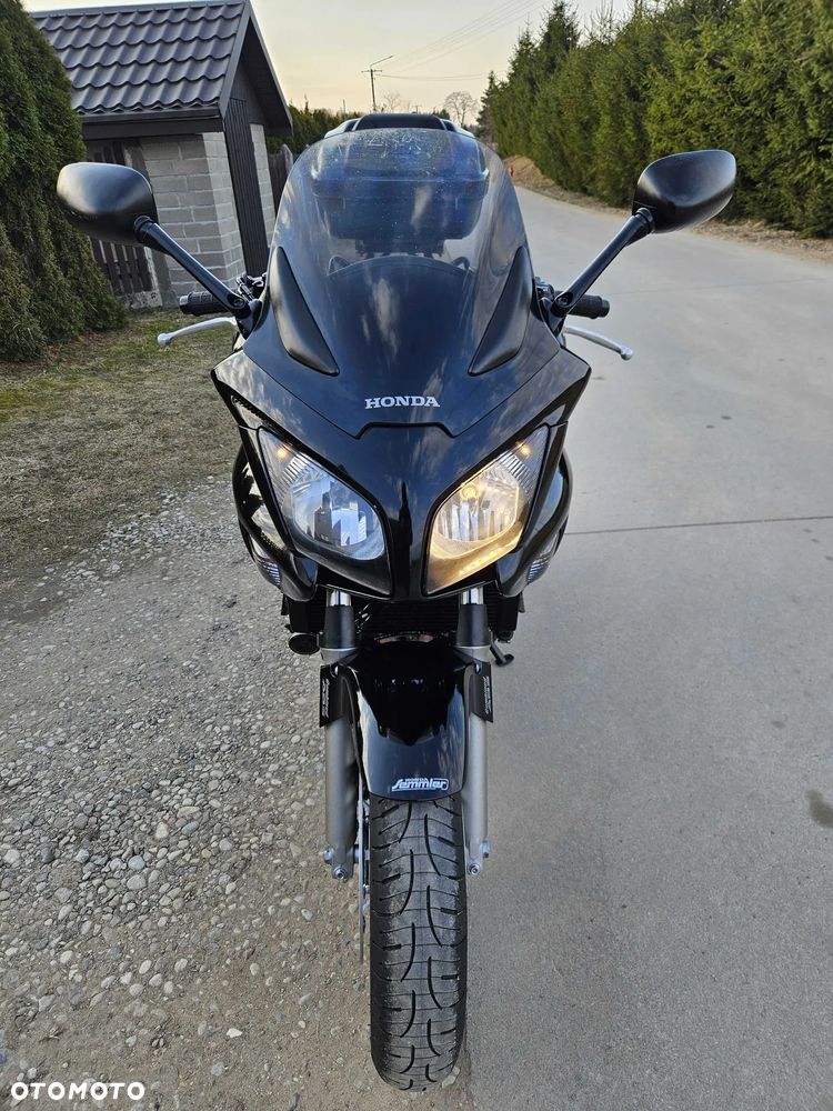 Honda CBF - 19