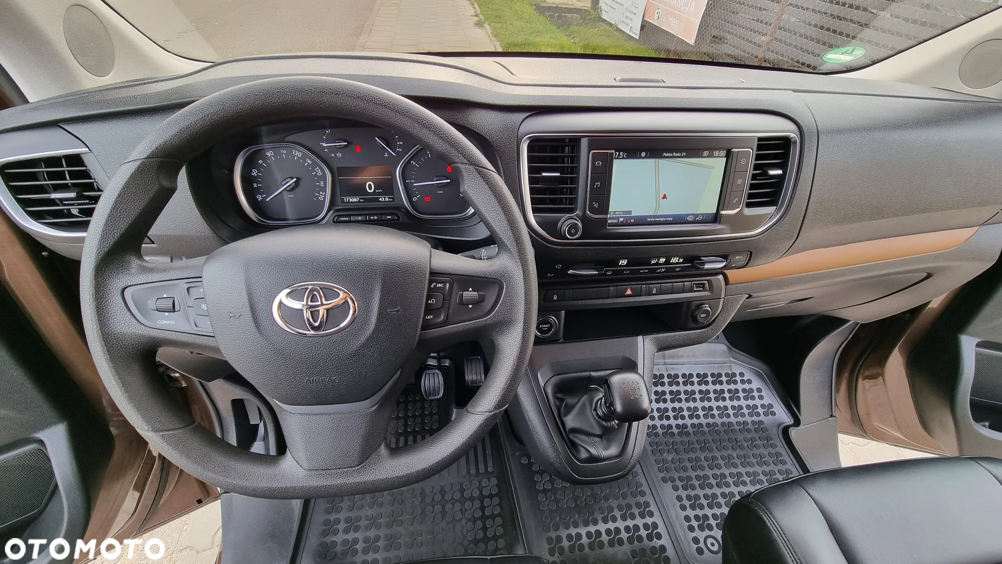 Toyota Proace Verso 1.6 D4-D Medium Family - 17