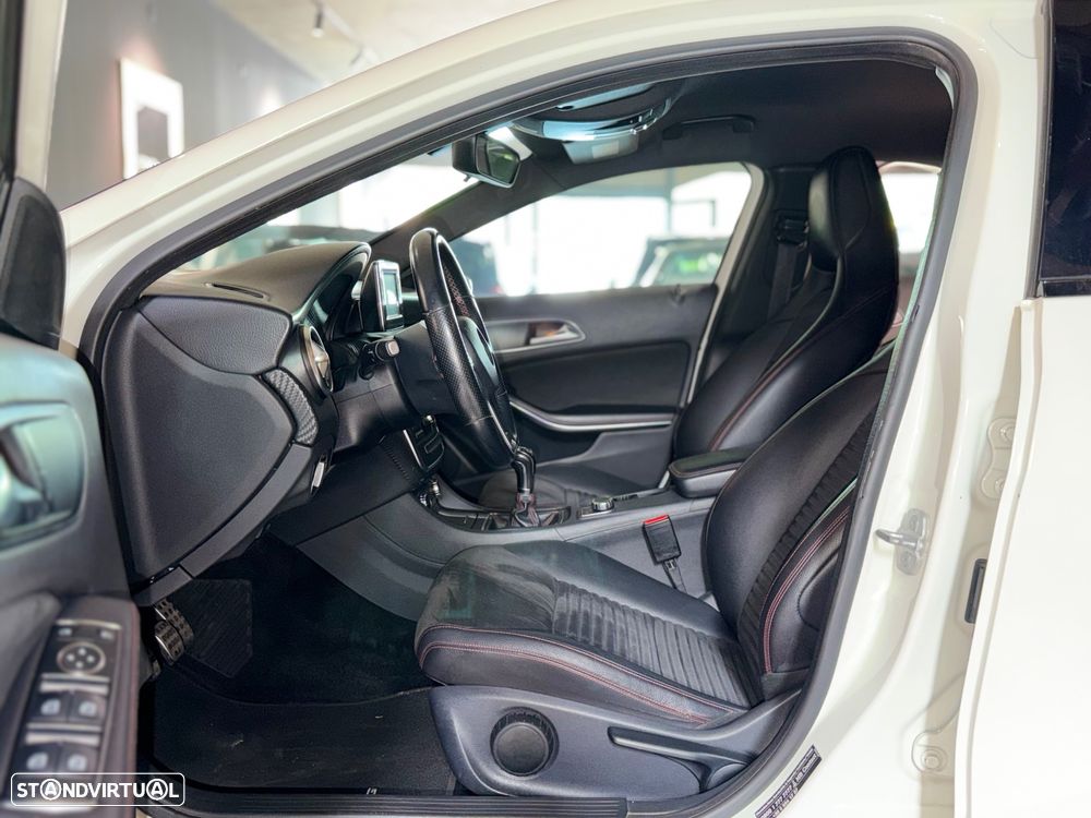 Mercedes-Benz A 180 CDI AMG Line - 11