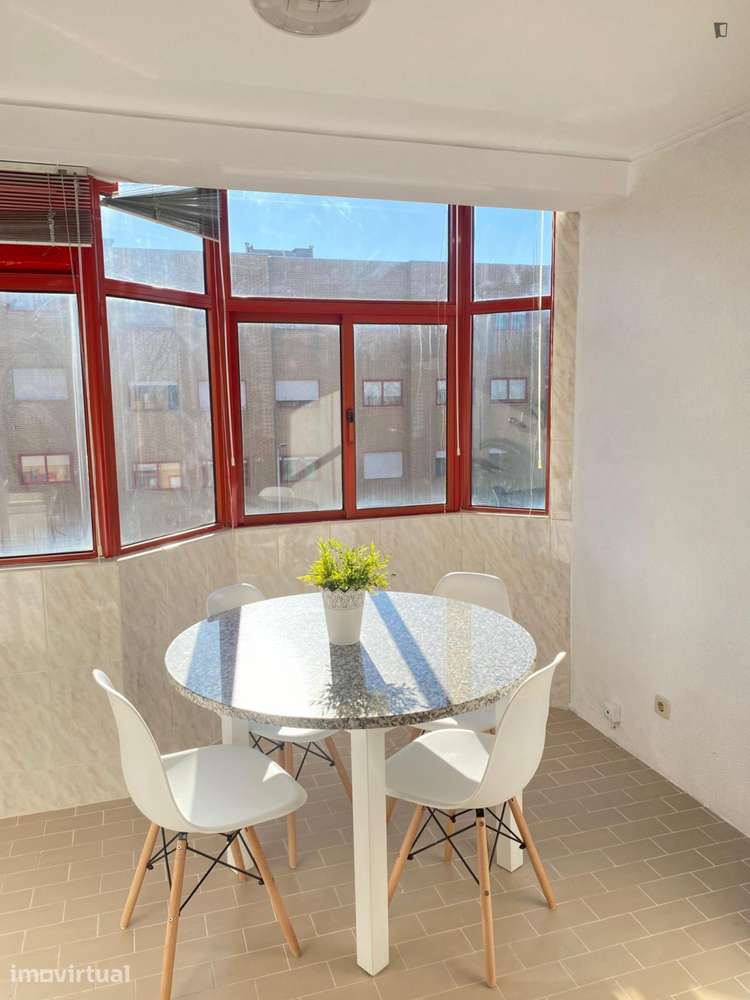 Quarto - localizado em Vila nova de gaia - Grande imagem: 5/11