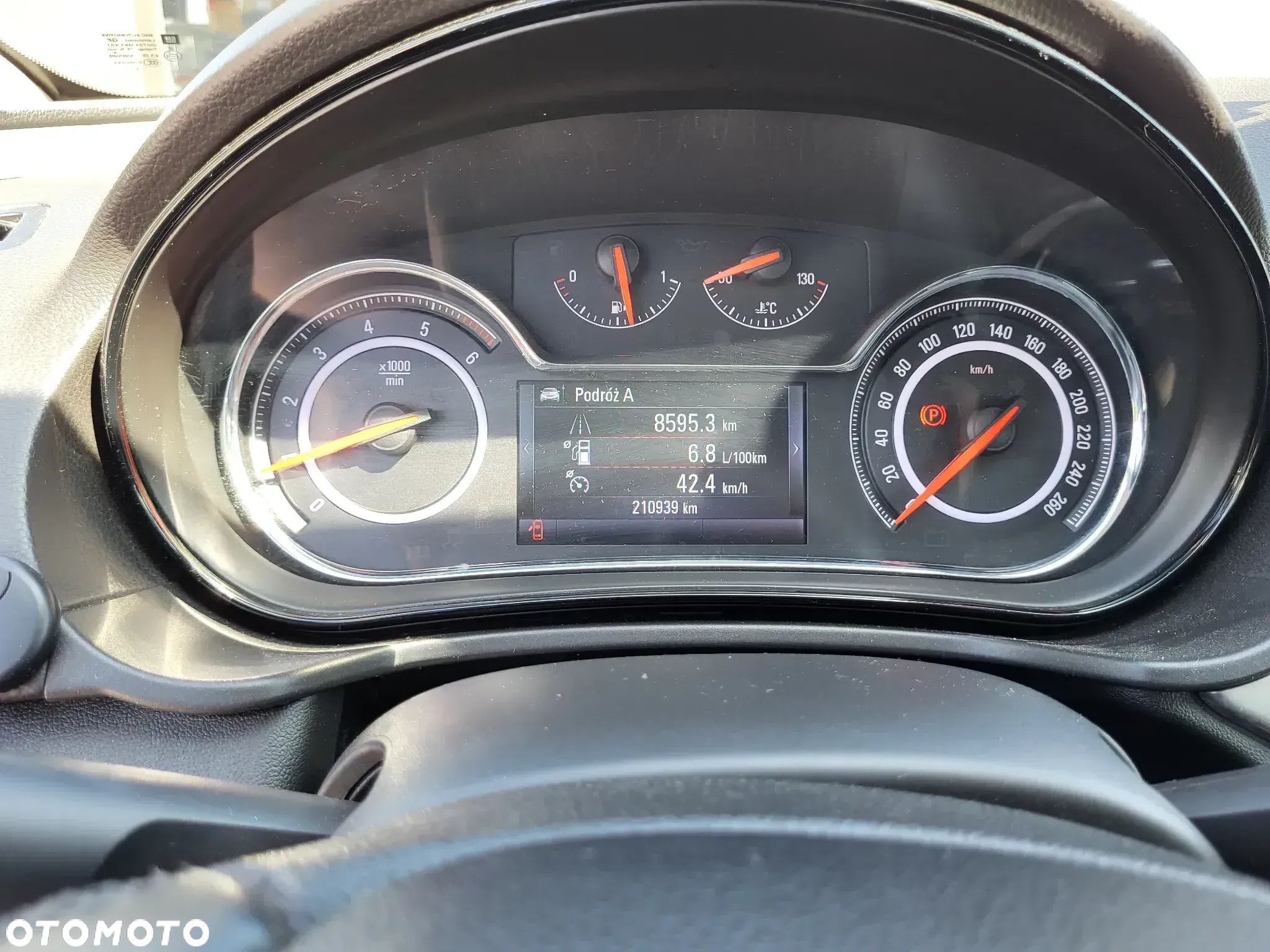 Opel Insignia - 15