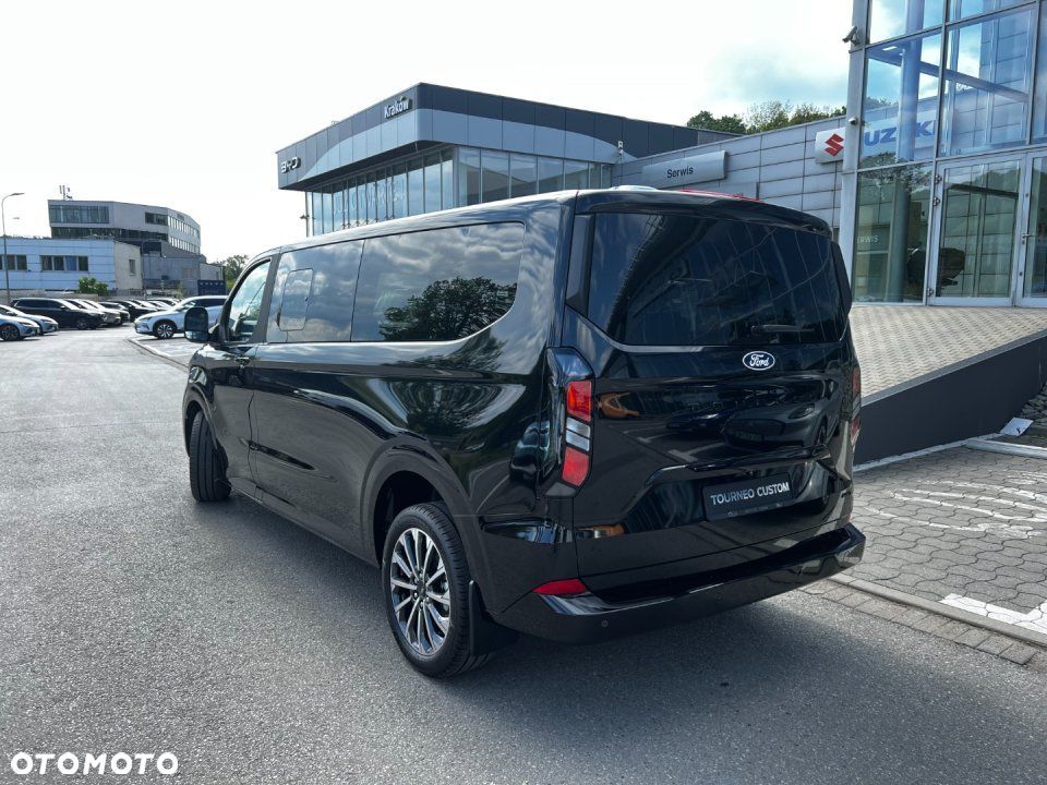 Ford Tourneo Custom - 6