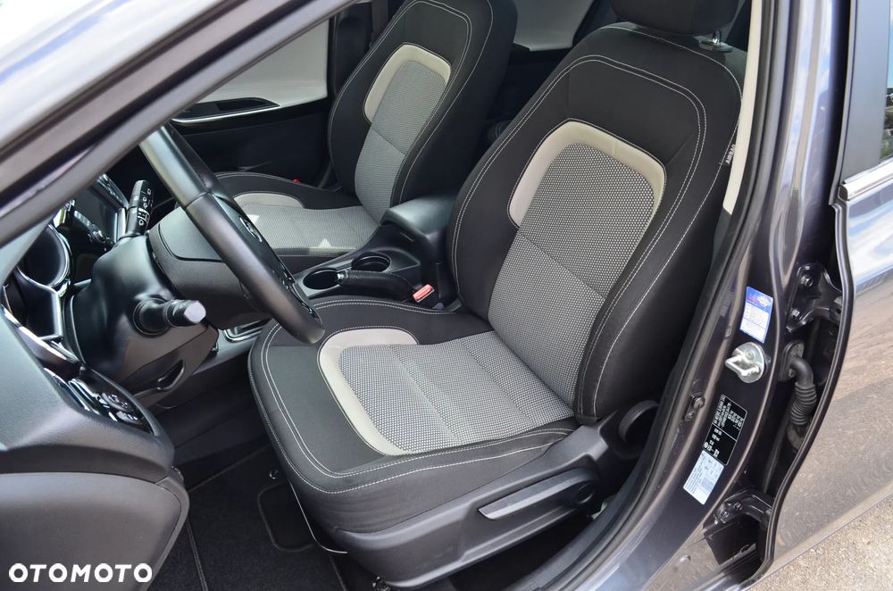 Kia Ceed 1.4 CVVT Fifa World Cup Edition - 16