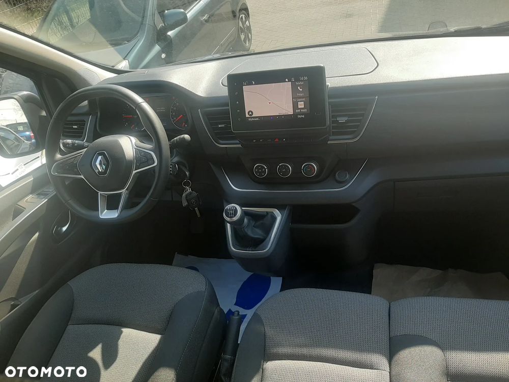 Renault Trafic 2.0 dCi - 17