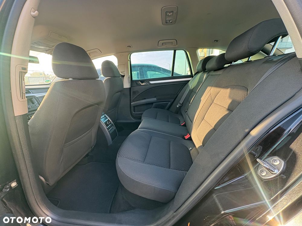 Skoda Superb 2.0 TDI Green tec DSG Elegance - 10