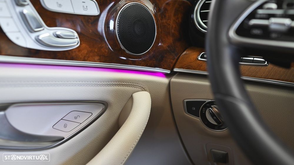 Mercedes-Benz E 300 de 4Matic T 9G-TRONIC Avantgarde - 33