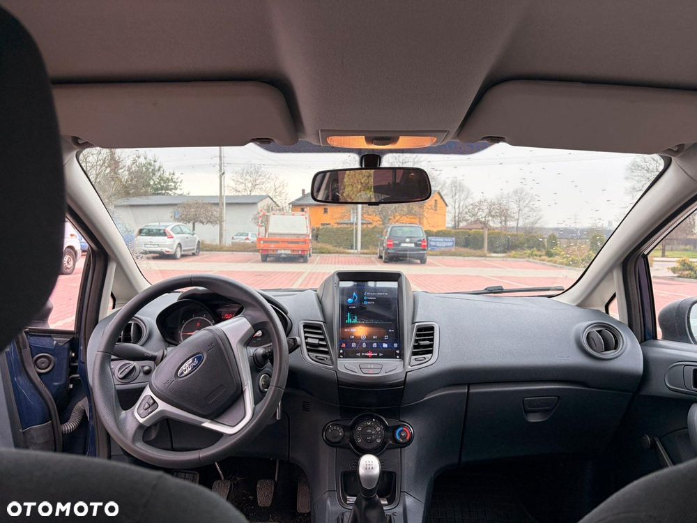 Ford Fiesta 1.25 Ambiente EU5 - 13