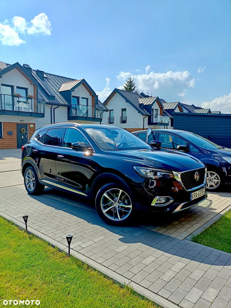 MG EHS Luxury - 1