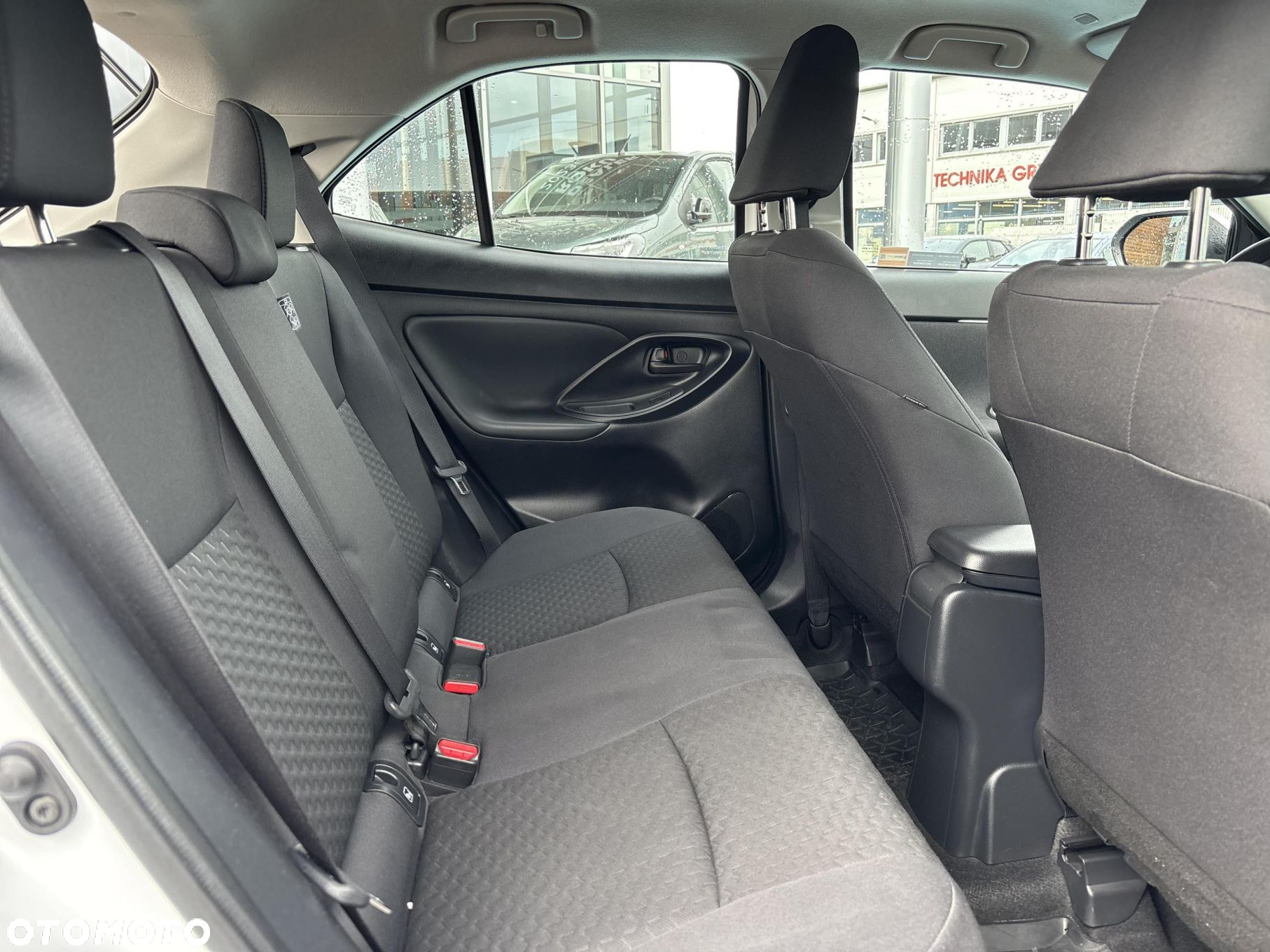 Toyota Yaris Cross Hybrid 1.5 Comfort - 13