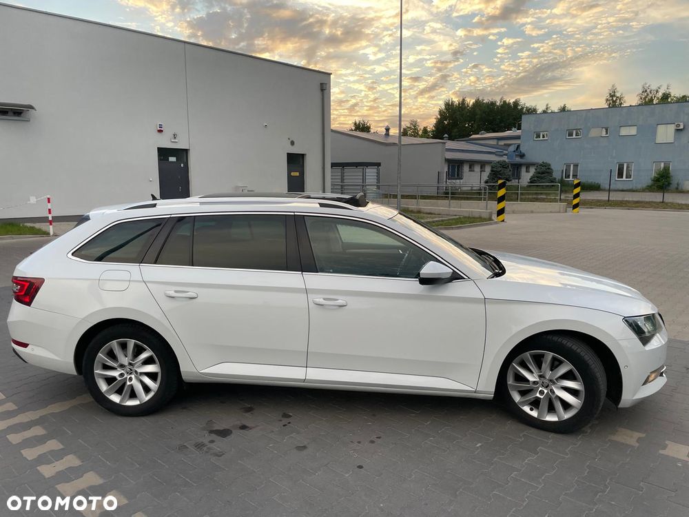 Skoda Superb 2.0 TDI Style - 4